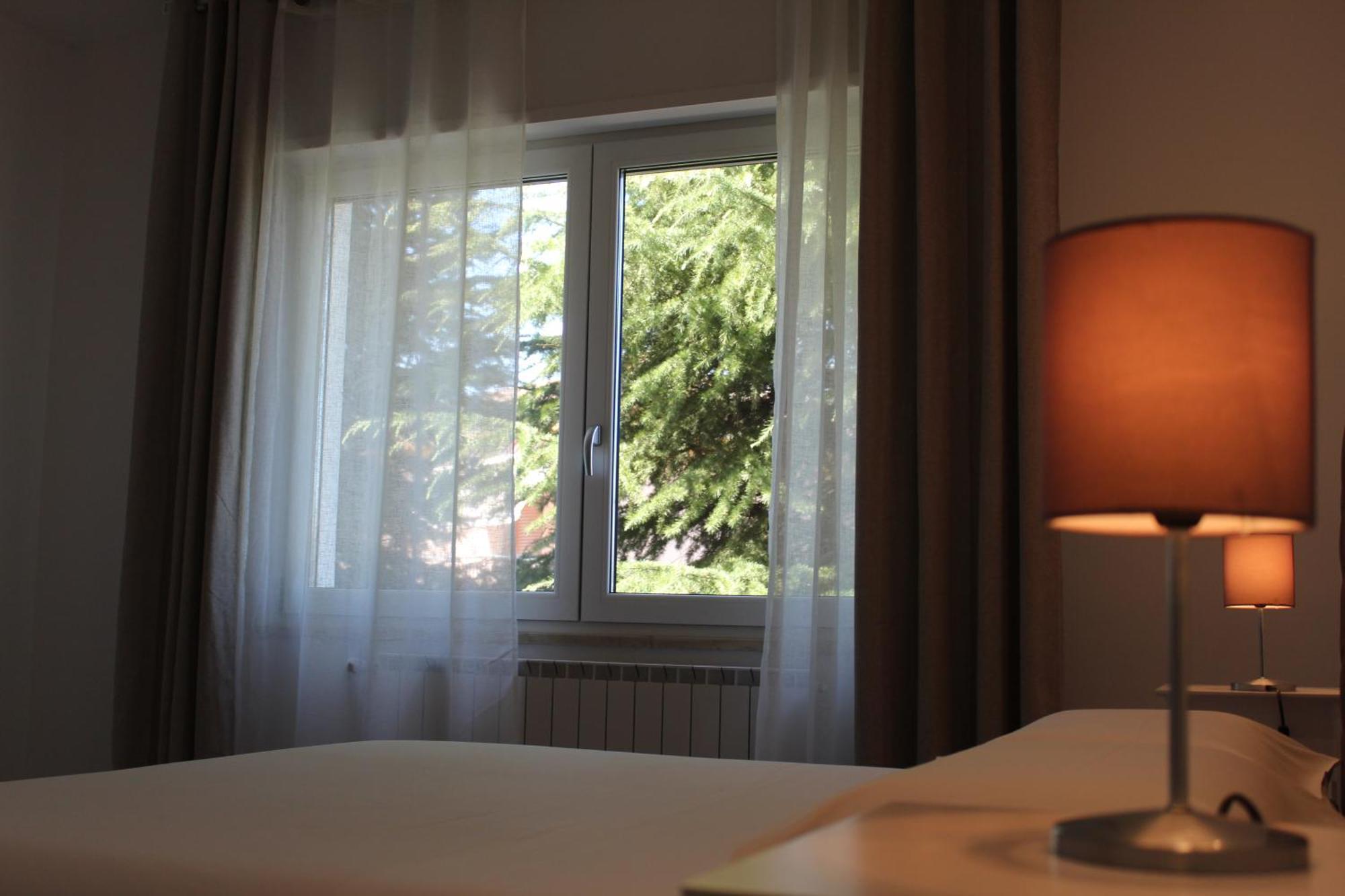 Villa Forte Salvi - Rooms 佩斯基耶拉德加达 外观 照片