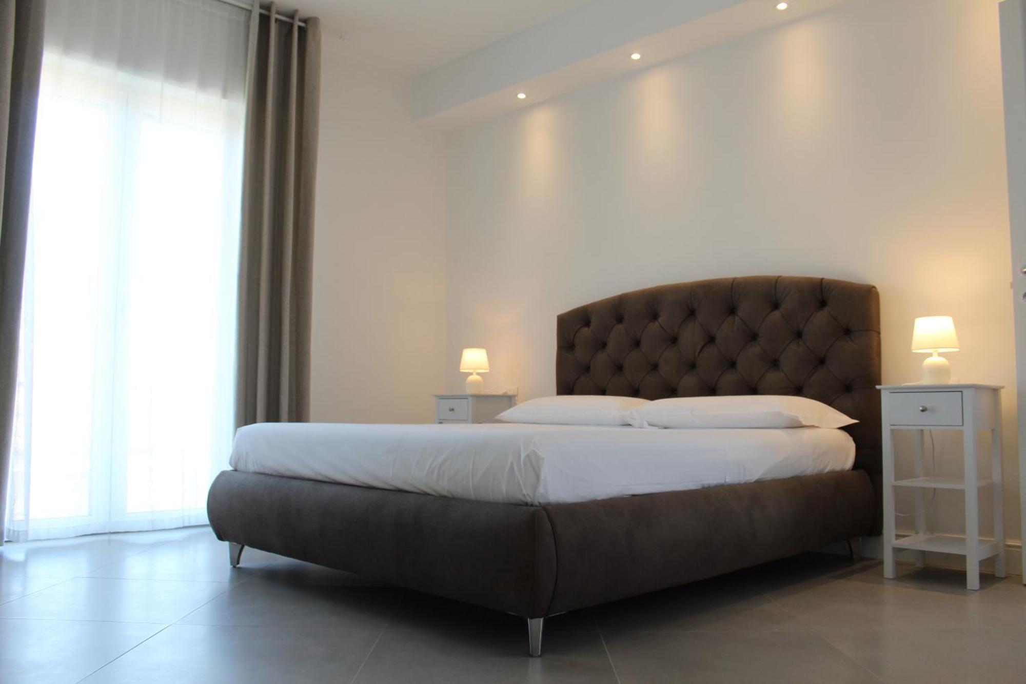 Villa Forte Salvi - Rooms 佩斯基耶拉德加达 外观 照片